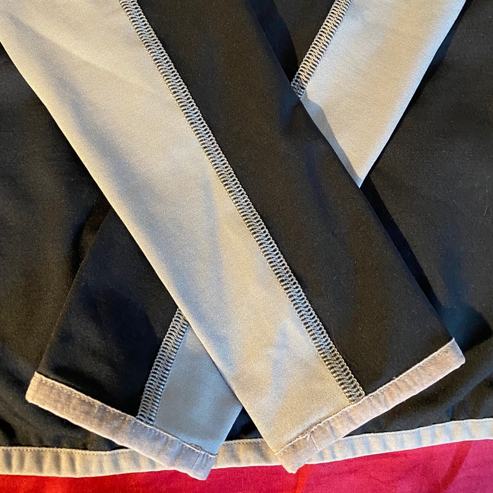 Vineyard Vines Performance Pull Over - image 5